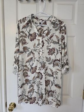 2/$28 Floral Button-Front Tunics | SZ Medium